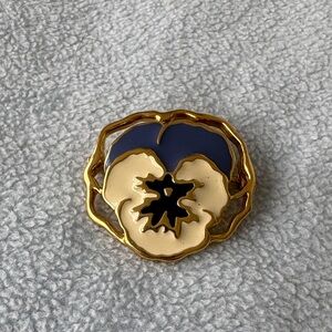 Vintage Avon Full Bloom Pansy Cloisonné Brooch